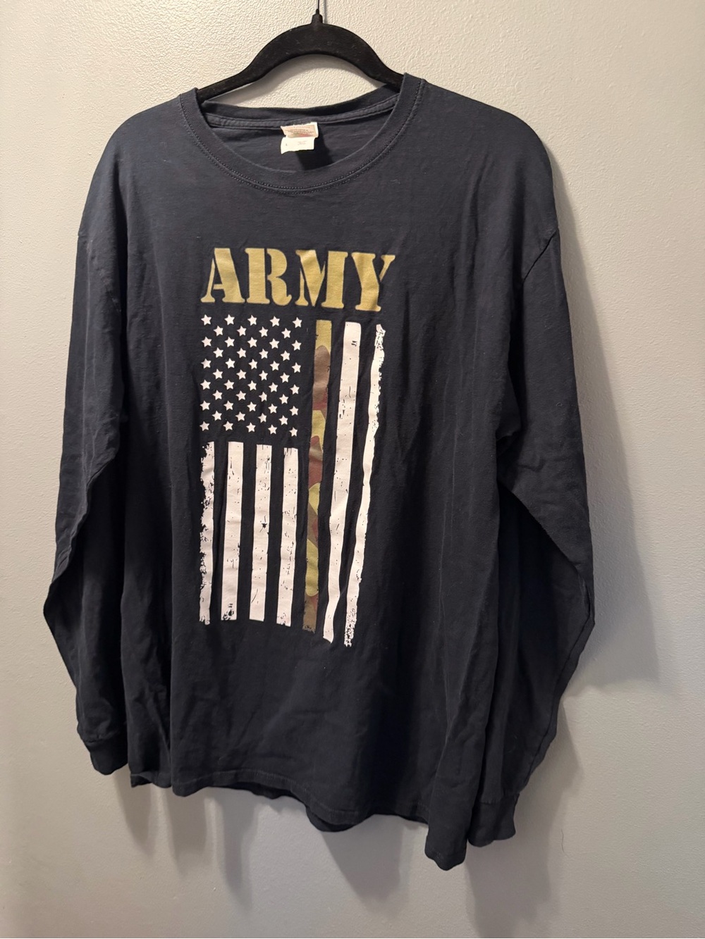 Fruit of the Loom Black Long Sleeve Tee with Army Flag Graphic